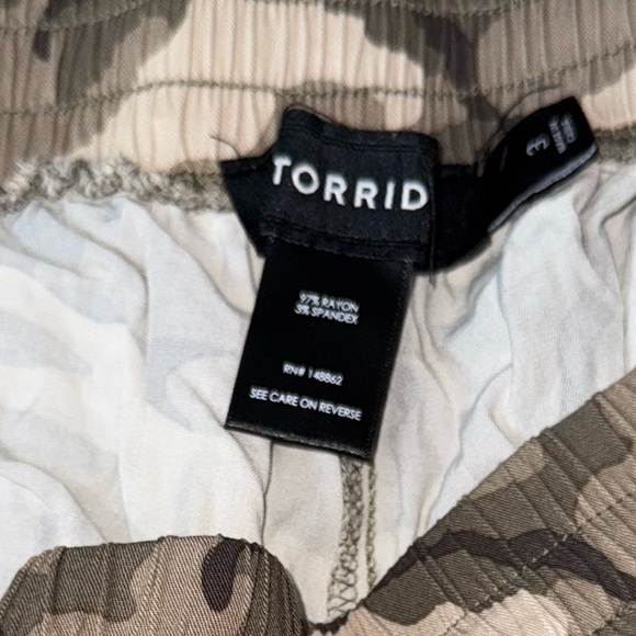 Torrid Camouflage Joggers - Olive and Beige - Picture 3 of 5